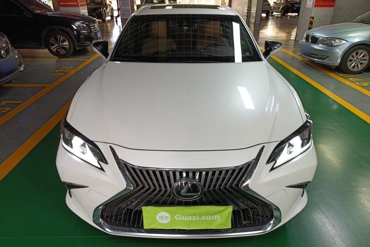 Used Lexus ES 2020 260 Excellence Edition
