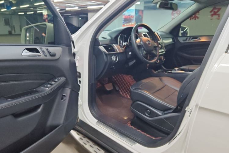 Used Mercedes-Benz M-Class 2014 ML 320 4MATIC