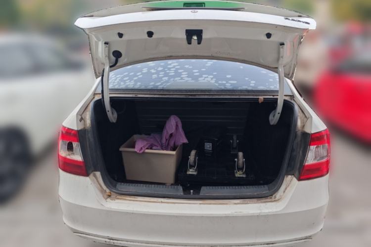 Used Skoda Rapid 2013 1.4L Manual Enjoyment Model