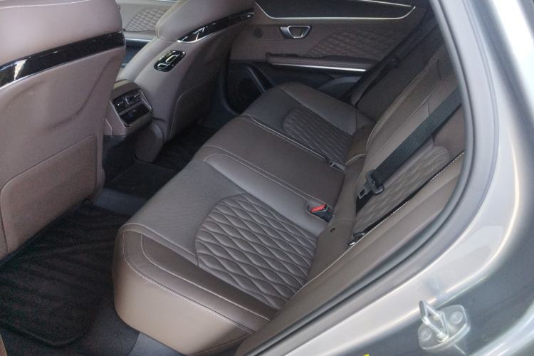 Used BYD Han 2023 DM-i Champion Edition 121KM Prestige Model
