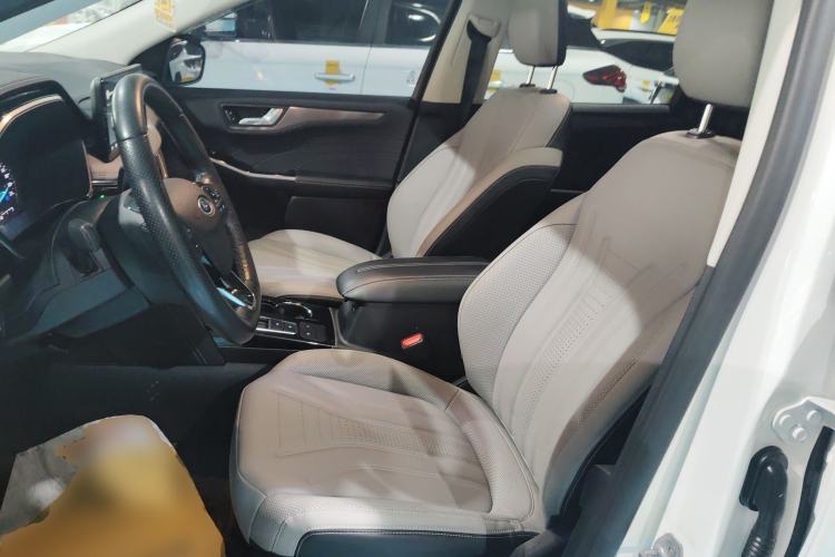 Used Ford Escape 2020 EcoBoost 245 Two-Wheel-Drive Titanium Edition
