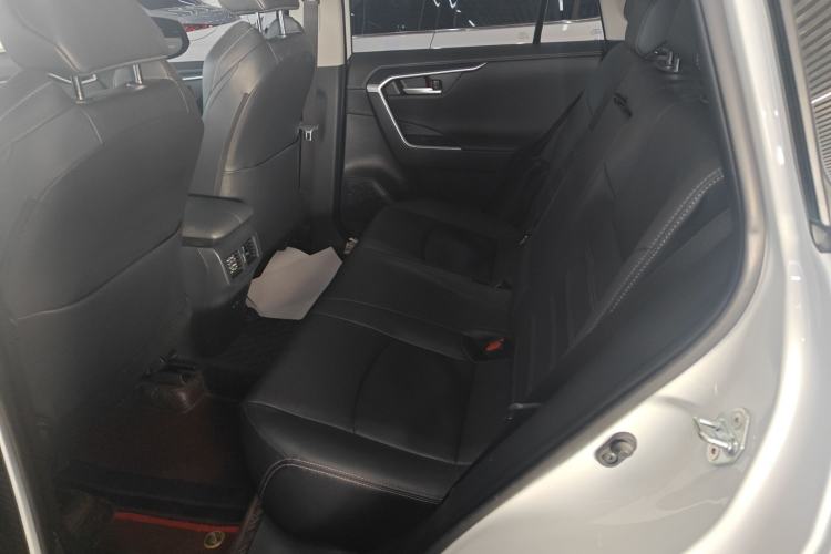 Used Toyota Wildlander 2023 2.0L CVT Two-Wheel Drive Luxury PLUS Edition