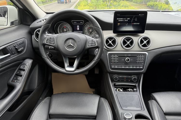 Used Mercedes-Benz GLA 2016 GLA 220 4MATIC Fashion Edition
