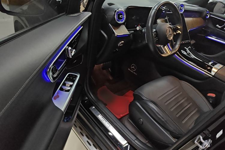 Used Mercedes-Benz GLC 2023 Refreshed GLC 300 L 4MATIC Dynamic Version 7-Seater