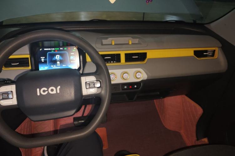 Used Chery QQ Ice Cream 2022 170km Sundae Phosphate Lithium-Ion
