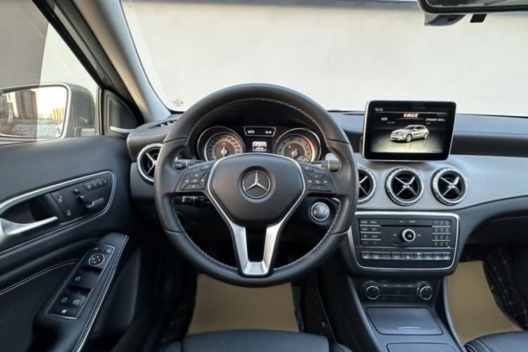 Used Mercedes-Benz GLA 2016 GLA 220 4MATIC Fashion Edition
