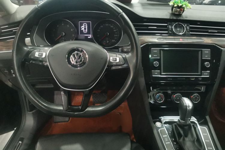 Used Volkswagen Magotan 2019 330TSI DSG Leading Model China VI Standard