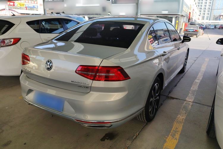 Used Volkswagen Magotan 2017 380TSI DSG Luxury Model