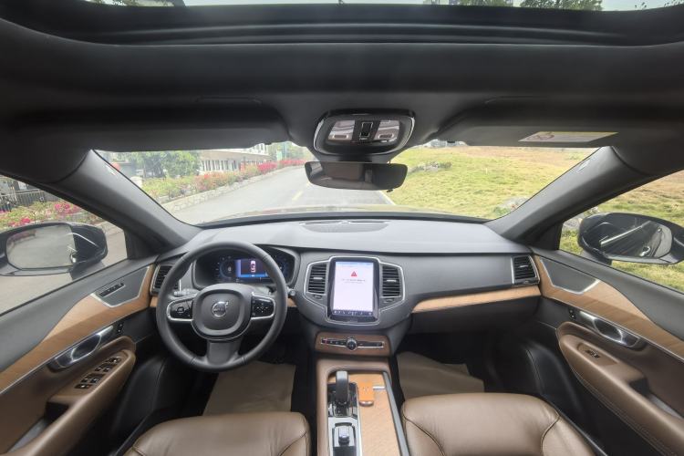 Used Volvo XC90 2023 B5 SmartDrive Luxury Edition 5 Seats