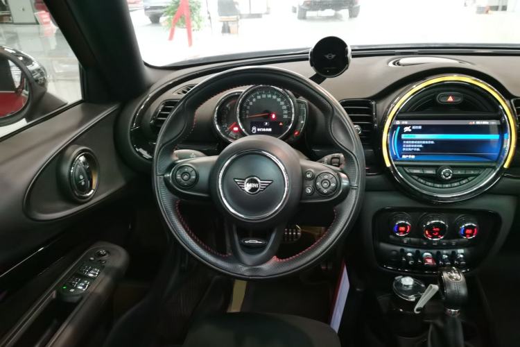 Used  Clubman 2018 1.5T COOPER Racing Driver