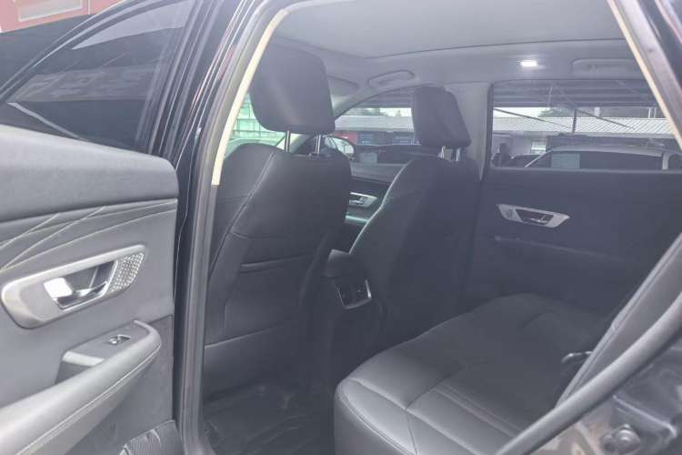 Used Dongfeng Aeolus Huge 2022 Mach Dual-Motor 1.5T MHD Dare-to-Dream Edition
