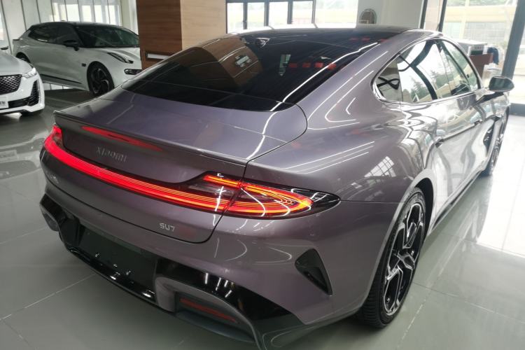 Used  SU7 2024 Four-Wheel Drive Ultra-Long Range Advanced Intelligent Driving Max Edition