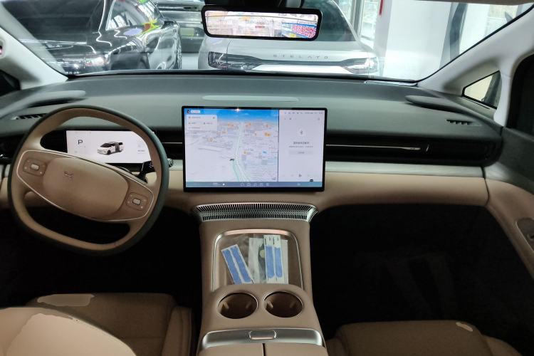 Used XPeng X9 2025 740 Ultra-Long Range Max
