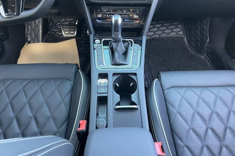 Used Volkswagen Magotan GTE Plug-in Hybrid 2020 GTE Luxury Model
