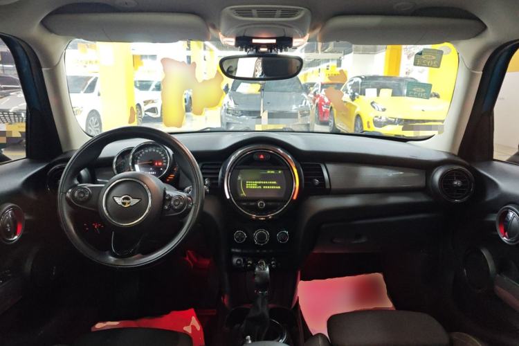 Used  MINI 2015 1.5T COOPER Fun Five-Door Edition
