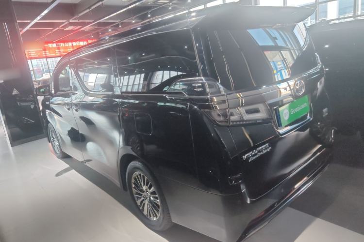 Used Toyota Vellfire 2021 Crown Dual-Engine 2.5L HV Prestige Edition
