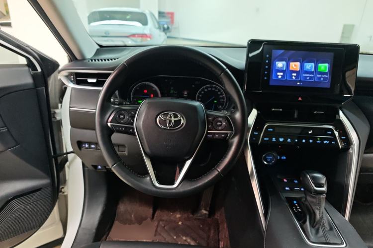 Used Toyota Venza 2022 Dual-Engine 2.5L CVT Two-Wheel Drive Luxury Edition

