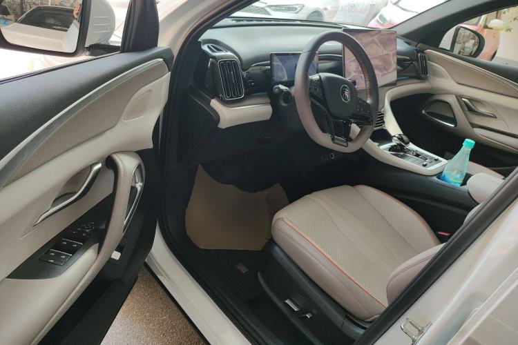 Used BYD Song Pro New Energy 2024 HONOR Edition DM-i 110KM Excellence Model
