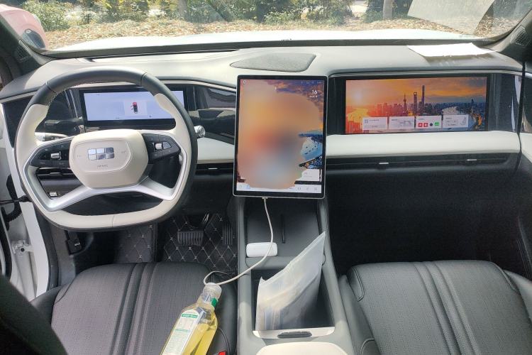 Used  L7 2023 1.5T 115 km PLUS
