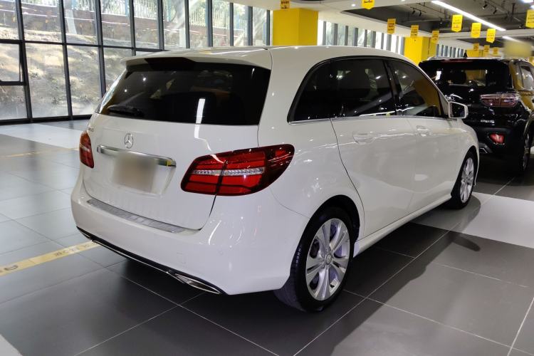 Used Mercedes-Benz B-Class 2015 B 200 Fashion Model

