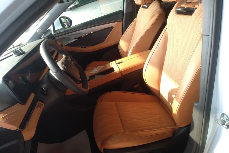 Used VOYAH PASSION 2023 Four-Wheel Drive Flagship Edition
