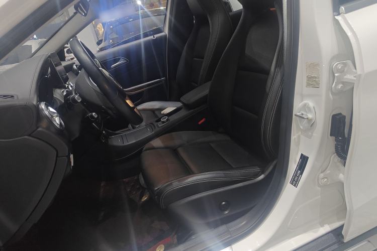 Used Mercedes-Benz GLA 2016 GLA 200 Fashion Model
