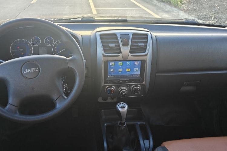 Used JMC Baodian 2016 2.8T New Value-Added Diesel Two-Wheel Drive Extended Cargo Basic Version JX493ZLQ4F