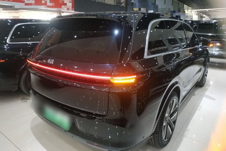 Used Li Auto L8 2023 Pro Model
