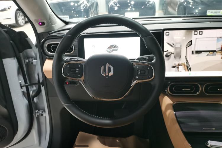 Used Leapmotor C11 2024 All-Electric 580 Luxury Edition
