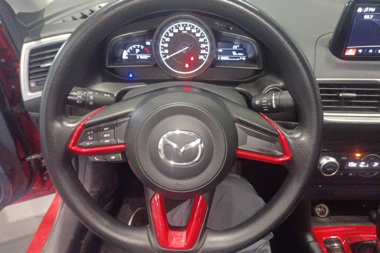 Used Mazda Mazda 3 Axela 2017 Sedan 1.5L Automatic Luxury Model Emission Standard China V
