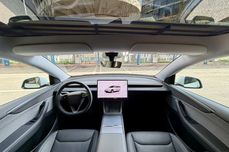 Used Tesla Model Y 2025 Rear-Wheel Drive First Edition