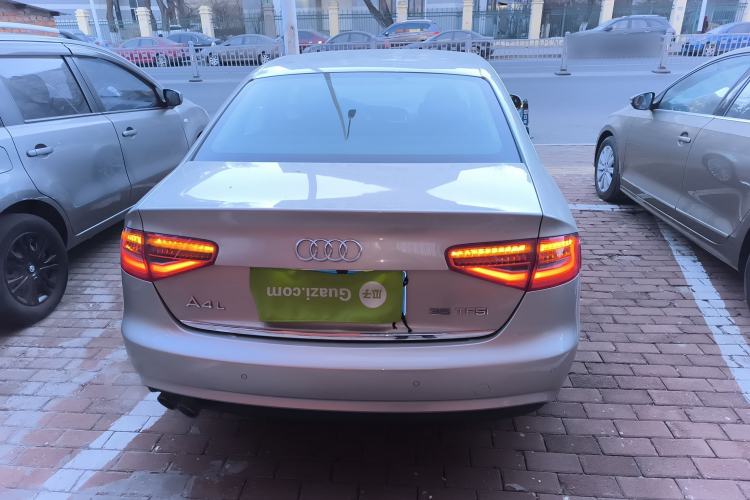 Used Audi A4L 2016 35 TFSI Collector's Edition Automatic Standard Model
