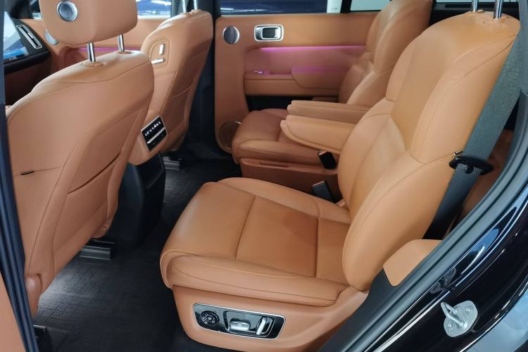 Used Li Auto L8 2023 Pro Model
