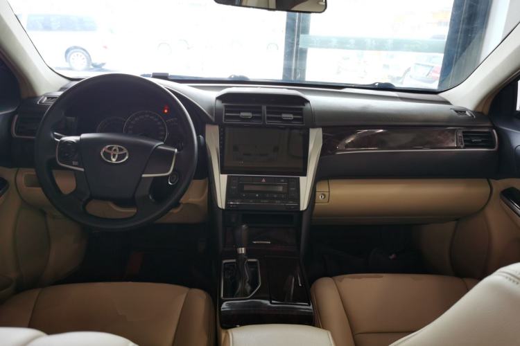 Used Toyota Camry 2016 2.0E 10th Anniversary Elite Edition