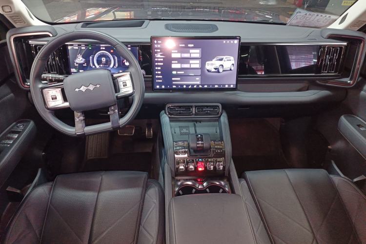 Used  Leopard 5 2023 Navigator Edition
