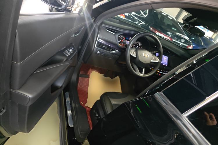 Used Cadillac XT4 2021 28T Two-Wheel Drive Tech Edition