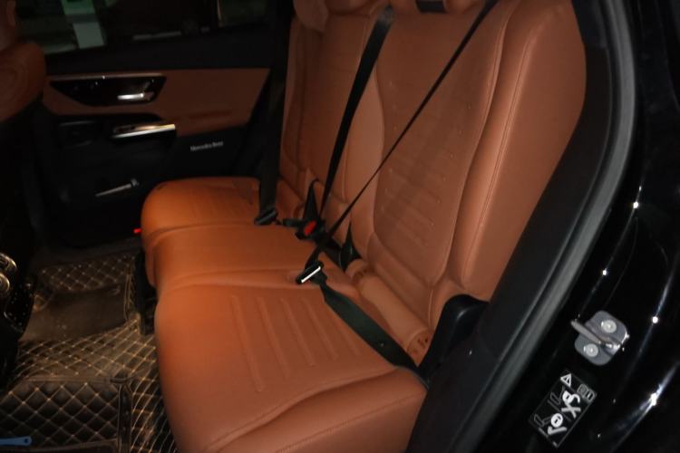 Used Mercedes-Benz GLC 2023 Refreshed GLC 300 L 4MATIC Dynamic Version 7-Seater
