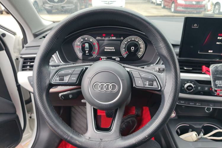 Used Audi A4L 2020 40 TFSI Fashionable and Elegant Model