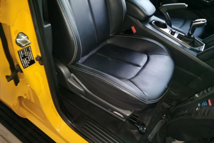 Used JMC Yuhu EV 2022 4x2 LX JX6510PA5BEV
