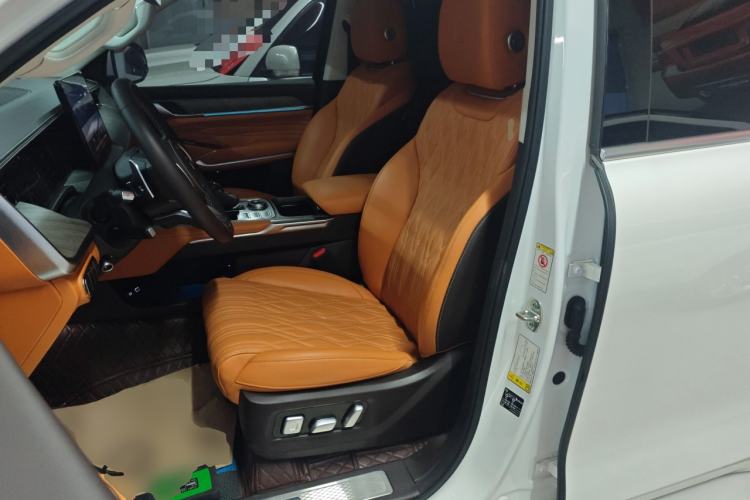 Used Tank 500 New Energy 2023 Hi4-T
