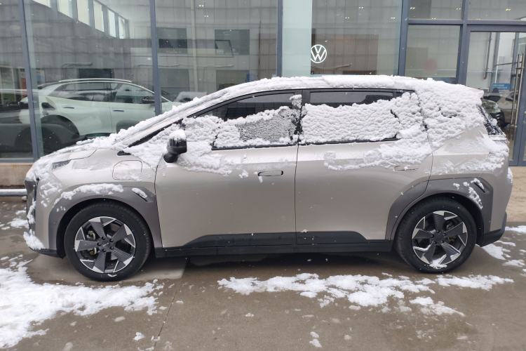 Used AION Y 2022 70 Intelligent Edition Lithium Iron Phosphate
