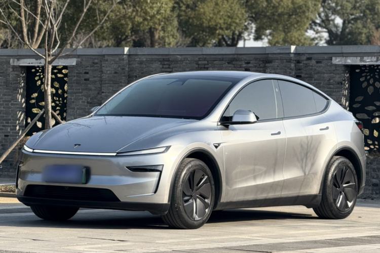 Used Tesla Model Y 2025 Rear-Wheel-Drive Version