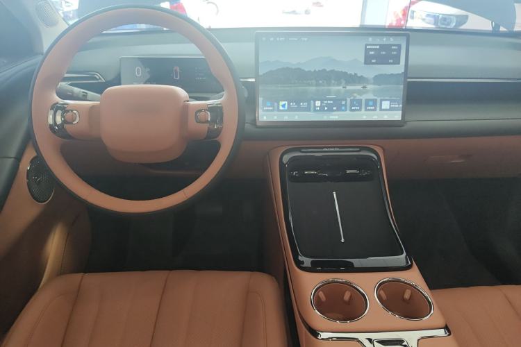 Used AION V 2024 Aion Tyrannosaurus 520 Smart Luxury Edition
