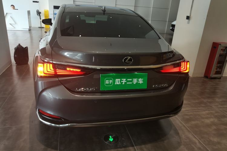 Used Lexus ES 2020 200 Excellence Edition