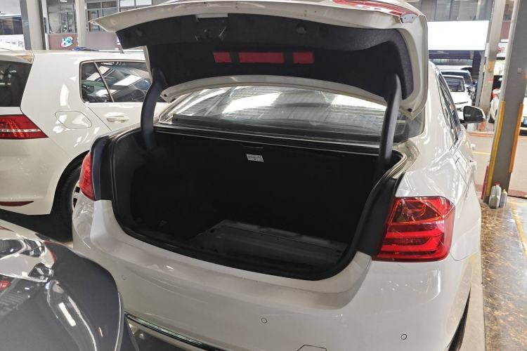 Used BMW 3 Series 2014 320Li Fashion Model
