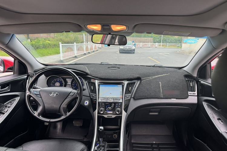 Used Hyundai Sonata 2014 2.4L Automatic Leading Edition China IV Standard
