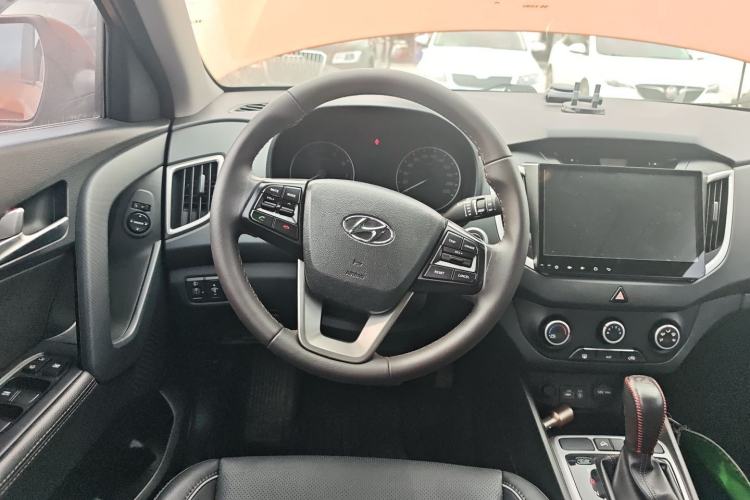 Used Hyundai ix25 2015 1.6L Automatic Two-Wheel Drive Smart GLS Trim
