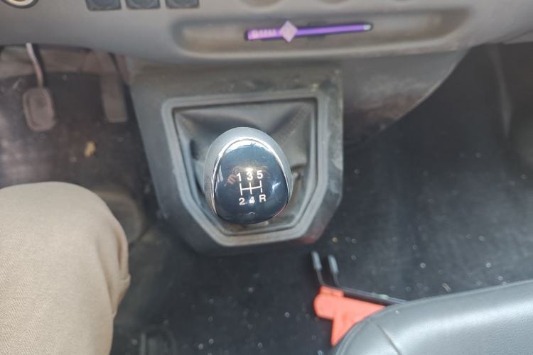 Used JMC Transit 2017 2.8T Commercial Version Short Wheelbase Mid-Roof 6/7/8-Seater JX493
