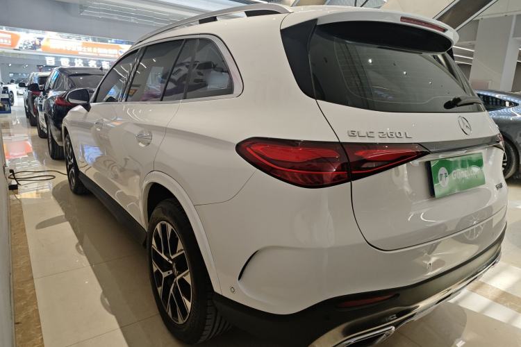 Used Mercedes-Benz GLC 2023 Facelift GLC 260 L 4MATIC Luxury Version 5 Seats
