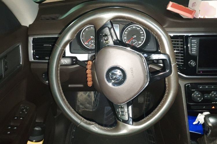 Used Volkswagen Teramont 2017 330TSI Two-Wheel-Drive Luxury Edition